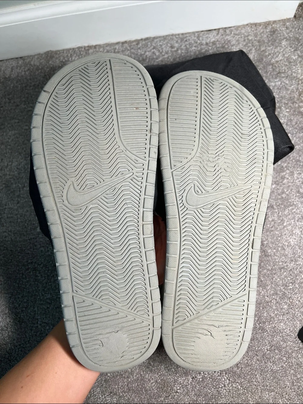 Nike Benassi Fanny Pack Slide Sandals Black White Grey size 9